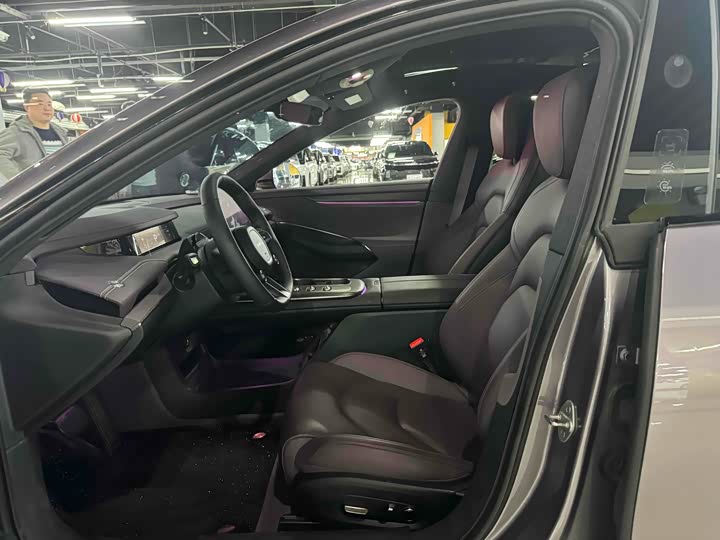 Фото 4 - Xiaomi SU7