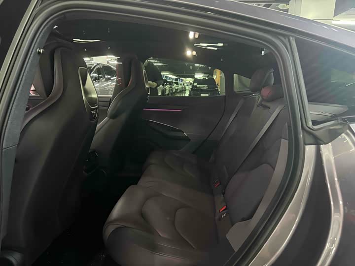 Фото 5 - Xiaomi SU7