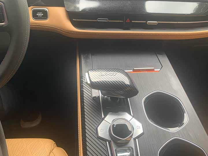 Фото 9 - Changan UNI-K