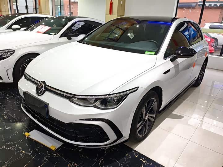 Фото 2 - Volkswagen Golf