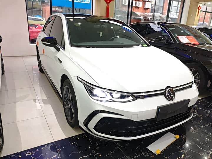 Фото 4 - Volkswagen Golf