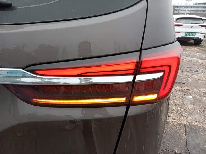 Фото 8 - Buick GL8 ES