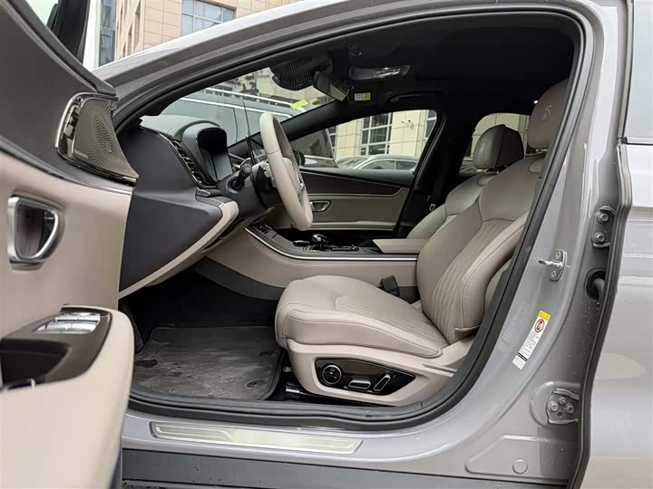 Фото 8 - BYD Han