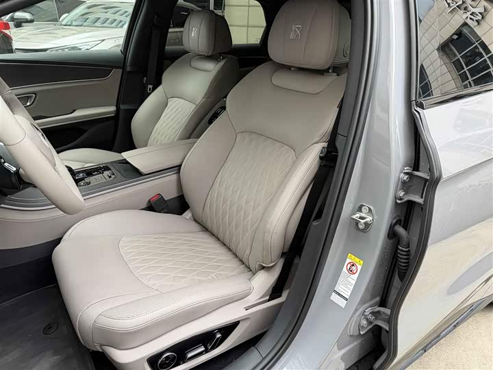 Фото 9 - BYD Han