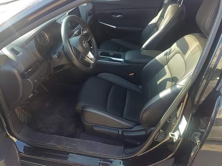 Фото 9 - Nissan Sylphy