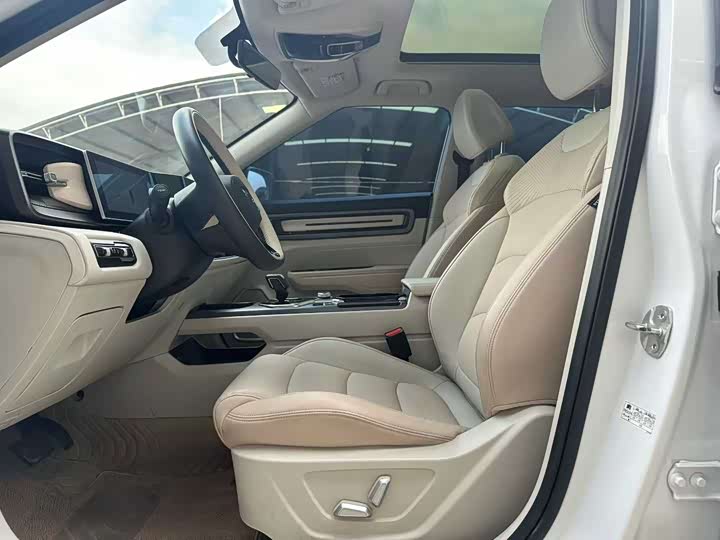 Фото 7 - Geely Icon