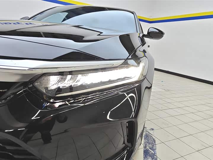 Фото 5 - Honda Inspire