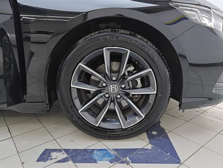 Фото 6 - Honda Inspire