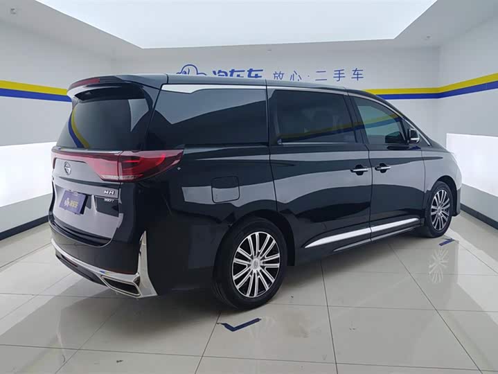 Фото 3 - GAC Trumpchi M8