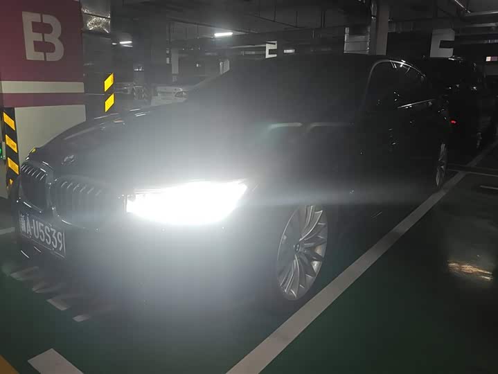 Фото 2 - BMW 5 Series