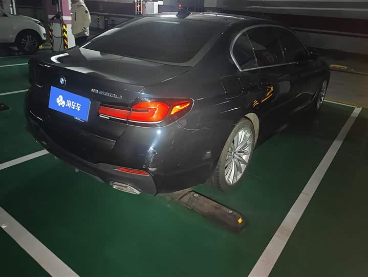 Фото 3 - BMW 5 Series