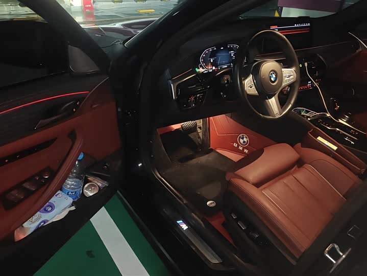 Фото 9 - BMW 5 Series