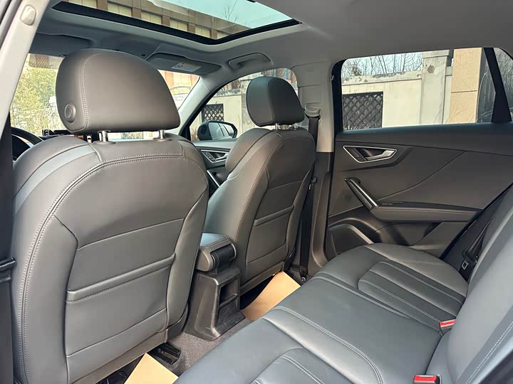 Фото 6 - Audi Q2L