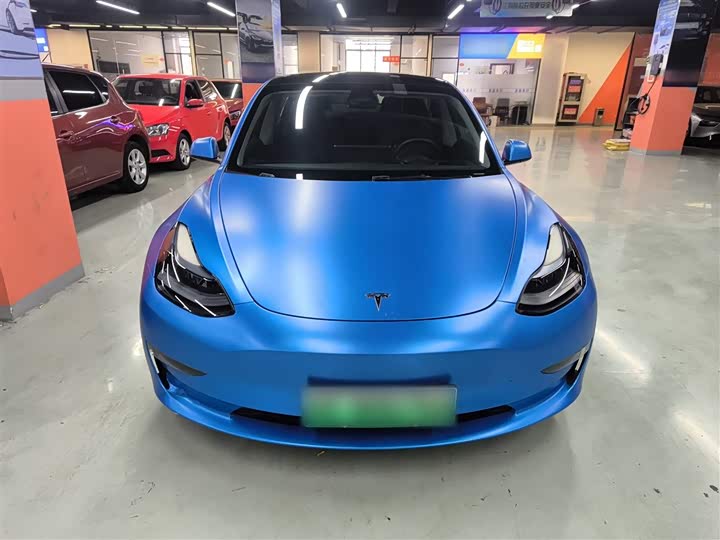 Фото 3 - Tesla Model 3