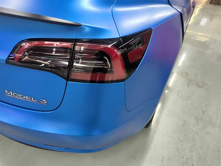 Фото 8 - Tesla Model 3