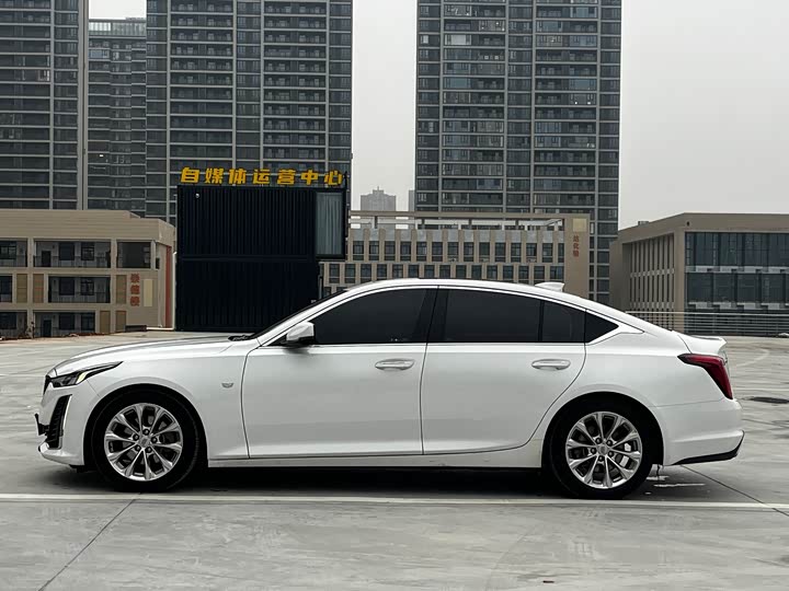Фото 4 - Cadillac CT5