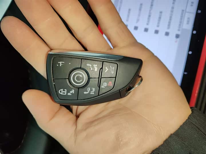 Фото 9 - Buick GL8 Century