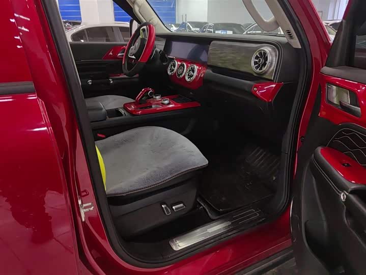 Фото 8 - Tank 300