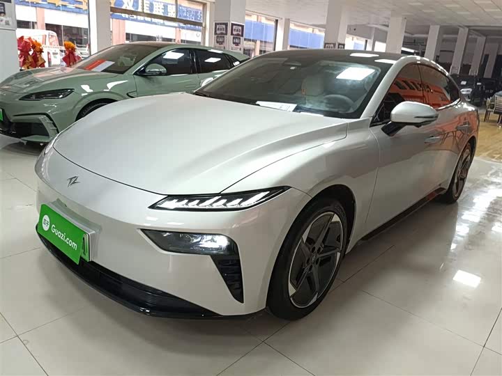 Фото 2 - Dongfeng Yipai eπ 007