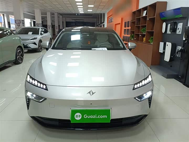 Фото 3 - Dongfeng Yipai eπ 007