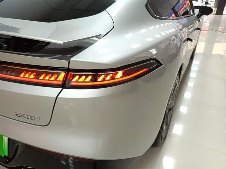 Фото 8 - Dongfeng Yipai eπ 007