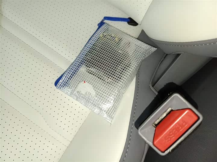 Фото 9 - Dongfeng Yipai eπ 007