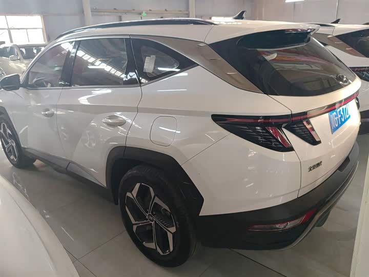 Фото 5 - Hyundai Tucson L