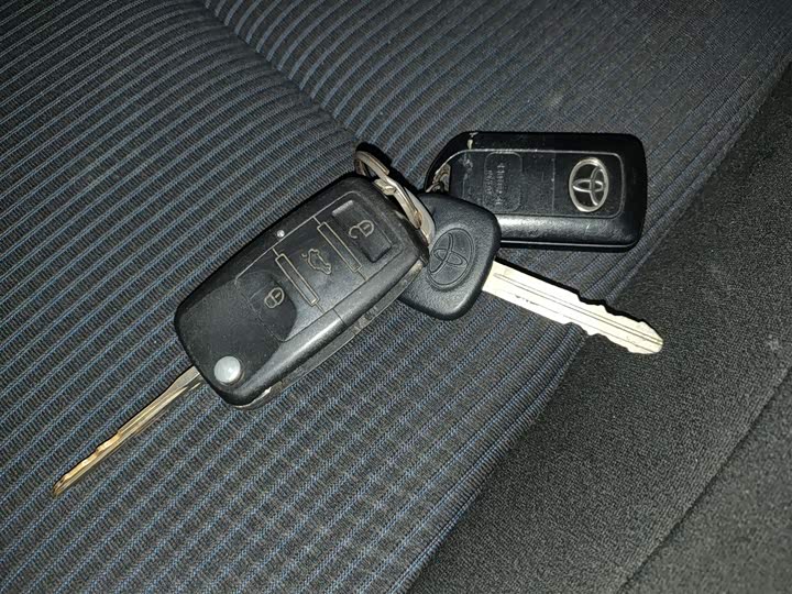 Фото 9 - Toyota Yaris L