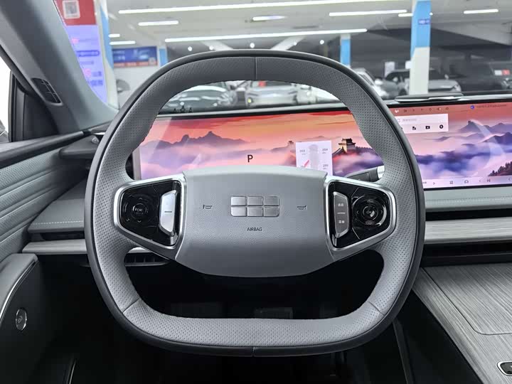 Фото 9 - Geely Galaxy E8