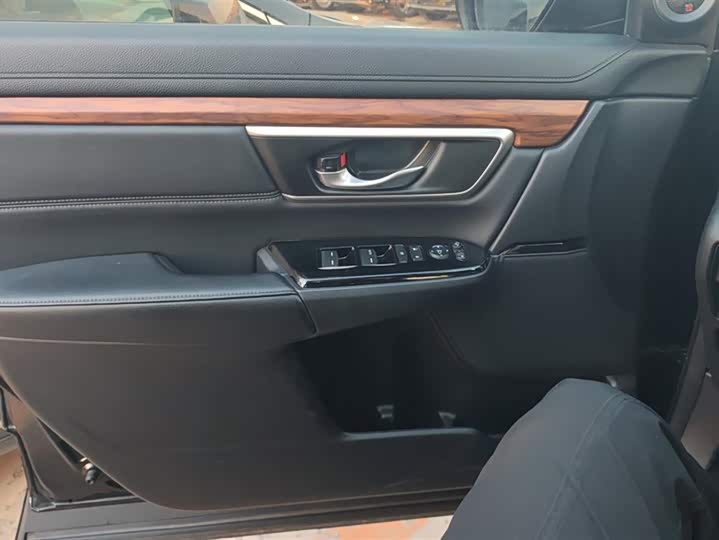 Фото 7 - Honda CR-V