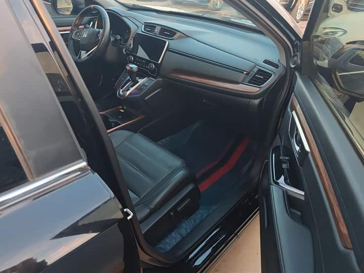 Фото 8 - Honda CR-V