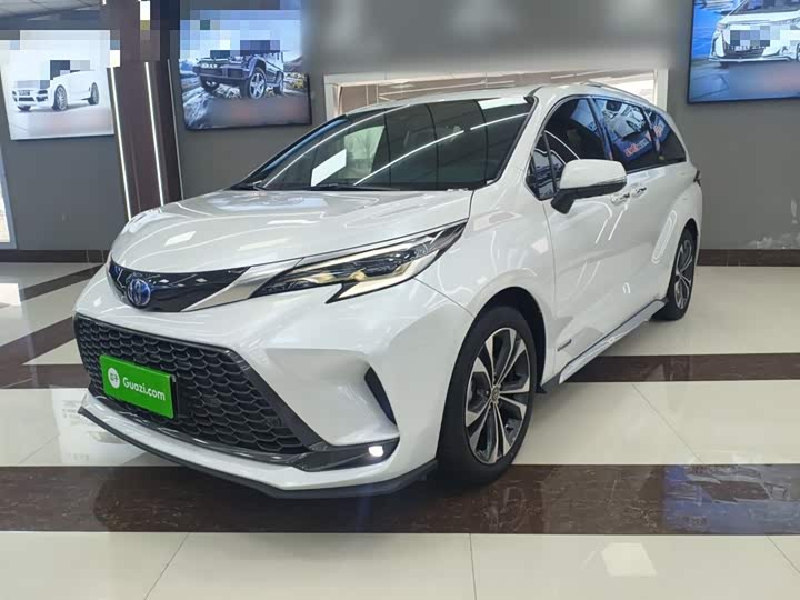 Фото 1 - Toyota Granvia