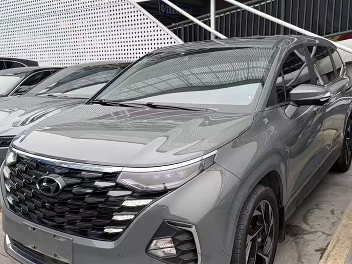 Фото 1 - Hyundai Custo