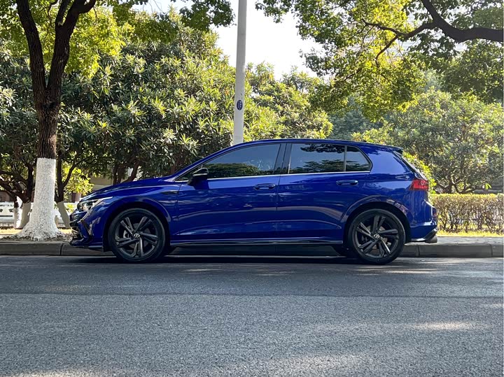 Фото 7 - Volkswagen Golf