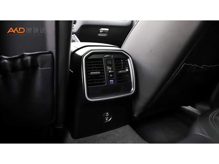 Фото 9 - Porsche Macan