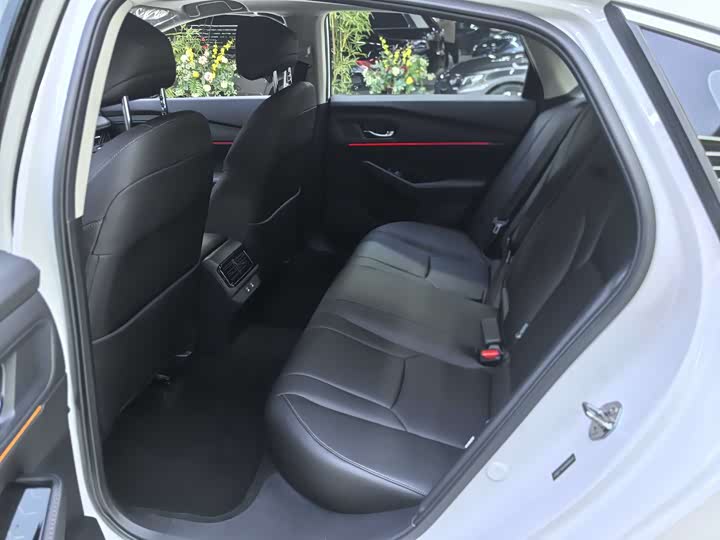 Фото 7 - Honda Accord