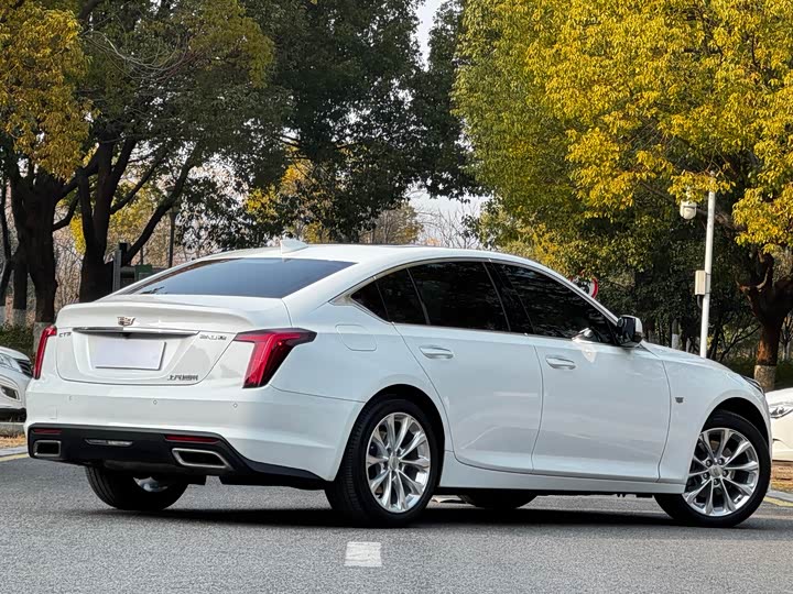 Фото 3 - Cadillac CT5