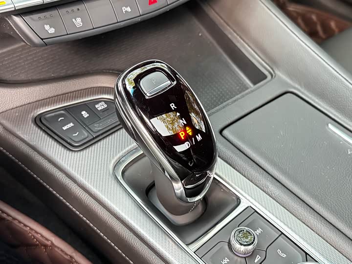 Фото 8 - Cadillac CT5