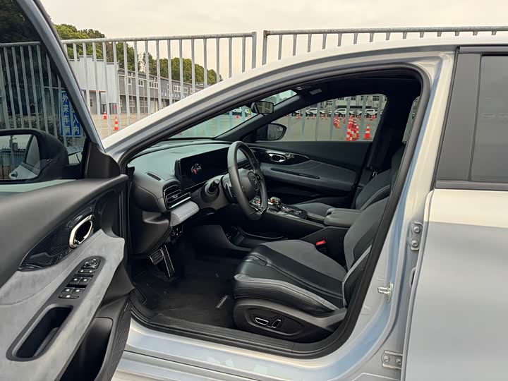 Фото 4 - GAC Trumpchi Empow R