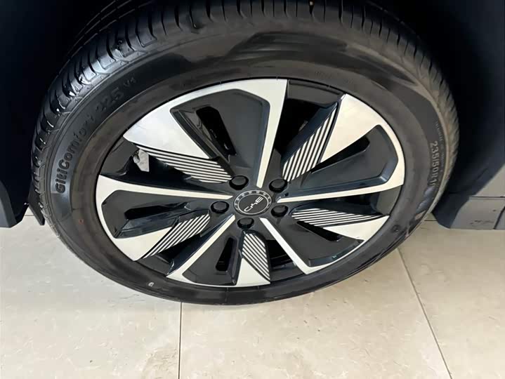 Фото 3 - BYD Song Plus Hybrid/EV