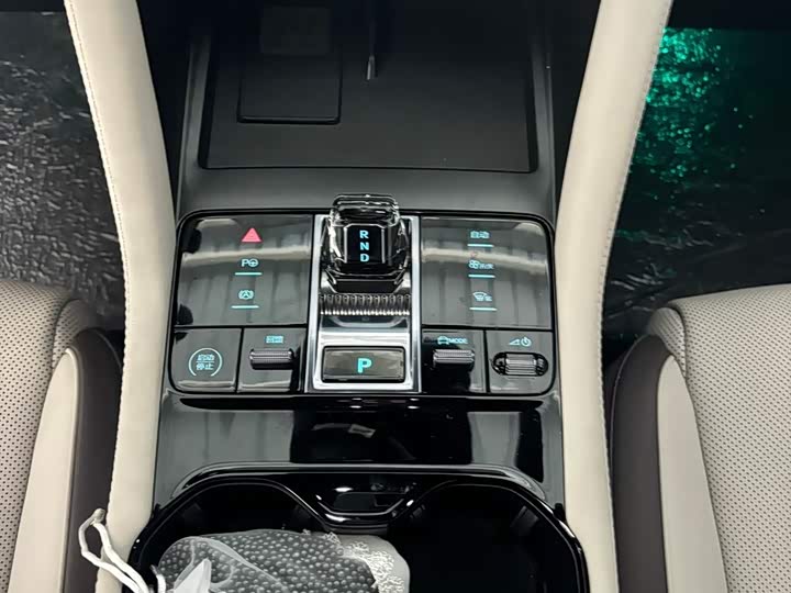 Фото 8 - BYD Song Plus Hybrid/EV