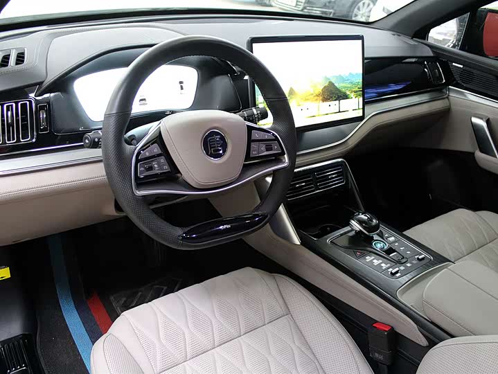 Фото 5 - BYD Tang Hybrid/EV