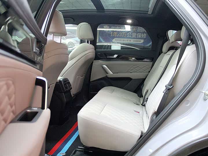 Фото 7 - BYD Tang Hybrid/EV