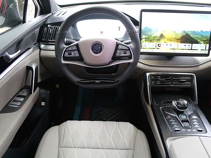 Фото 9 - BYD Tang Hybrid/EV