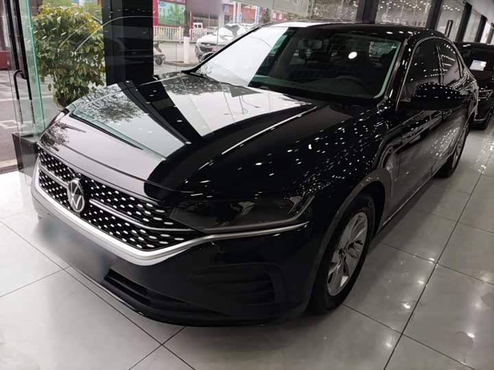 Фото 2 - Volkswagen Passat