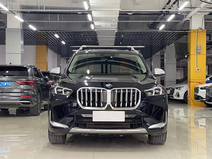 Фото 2 - BMW X1
