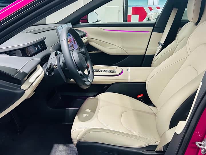 Фото 7 - Xiaomi SU7