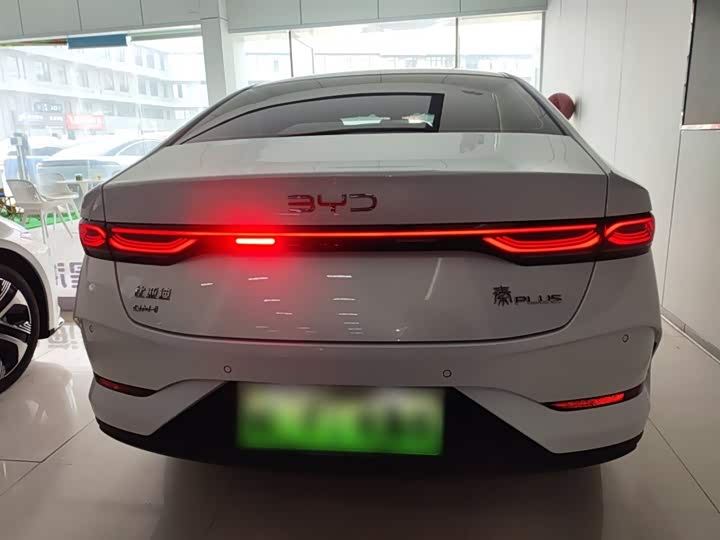 Фото 6 - BYD Qin Plus