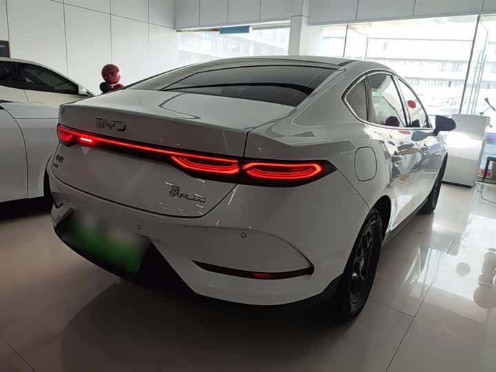 Фото 7 - BYD Qin Plus