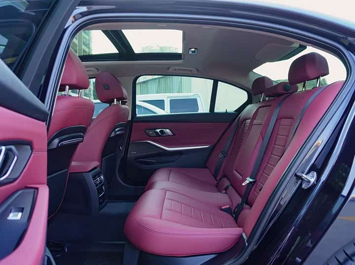 Фото 9 - BMW 3 Series